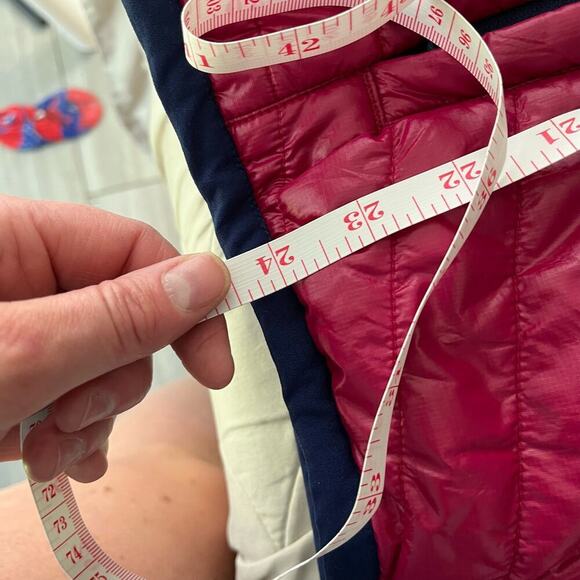 Vineyard Vines Marron & Blue Shiny Mountain Weekend Quilted Puffer Vest Small - Picture 3 of 9